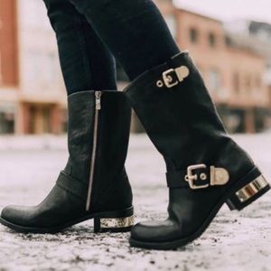 *Firm price* Vince camuto leather mid calf boots